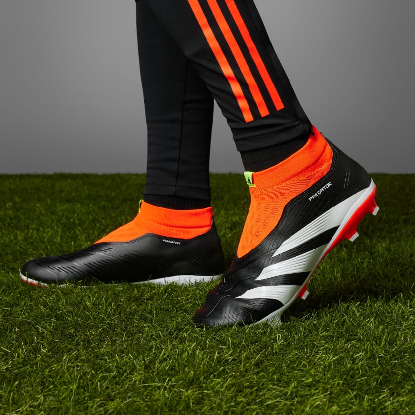 ADIDAS : Predator League Laceless Firm Ground  Football Boots - Image 4
