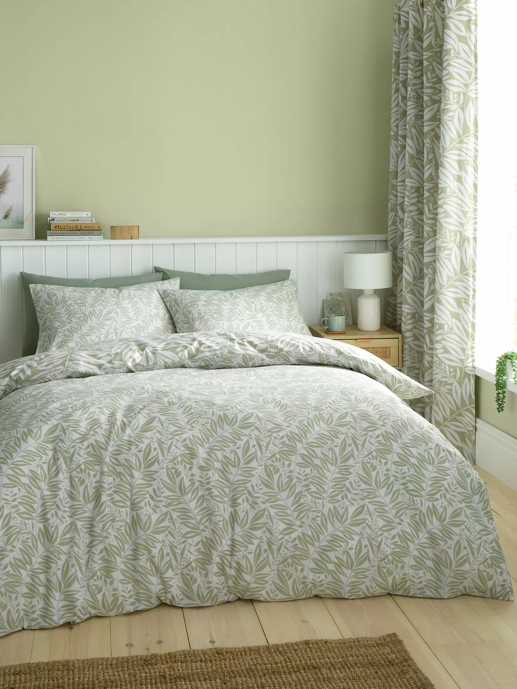 CATHERINE LANSFIELD Sorrel Leaf Reversible Duvet Cover Set - Green - Image 3