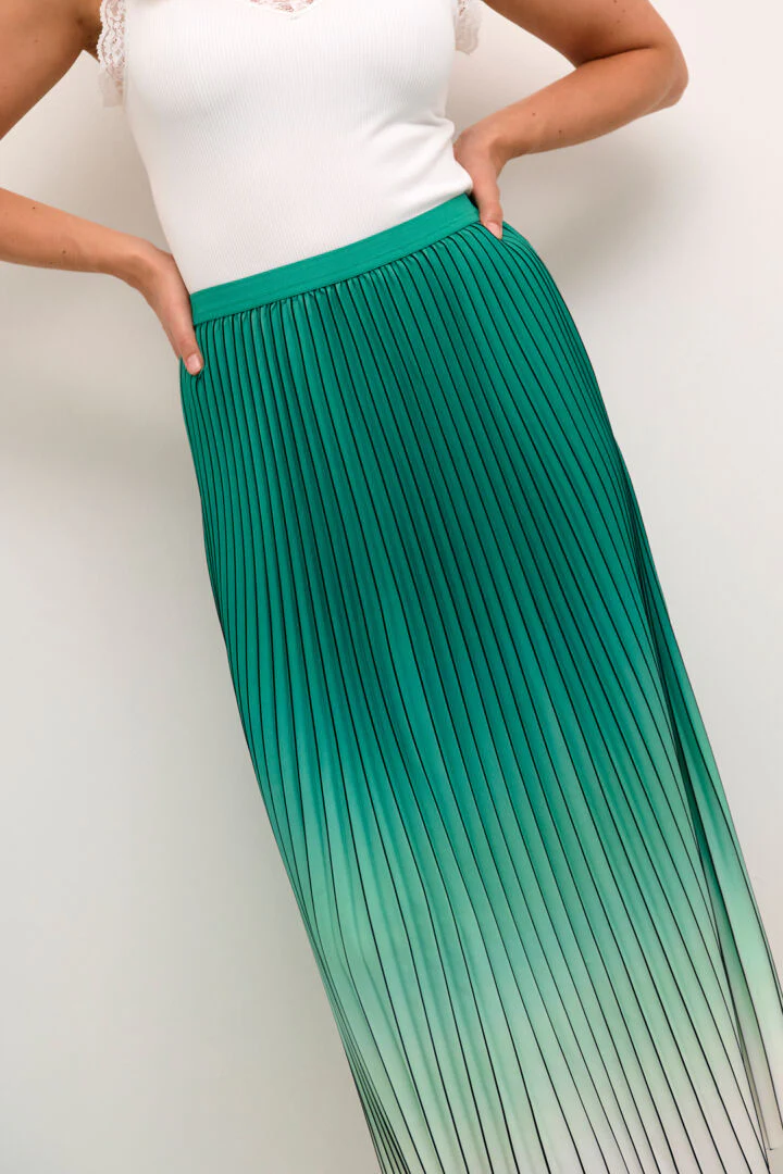 CULTURE : Ombre Pleated Skirt - Green - Image 3