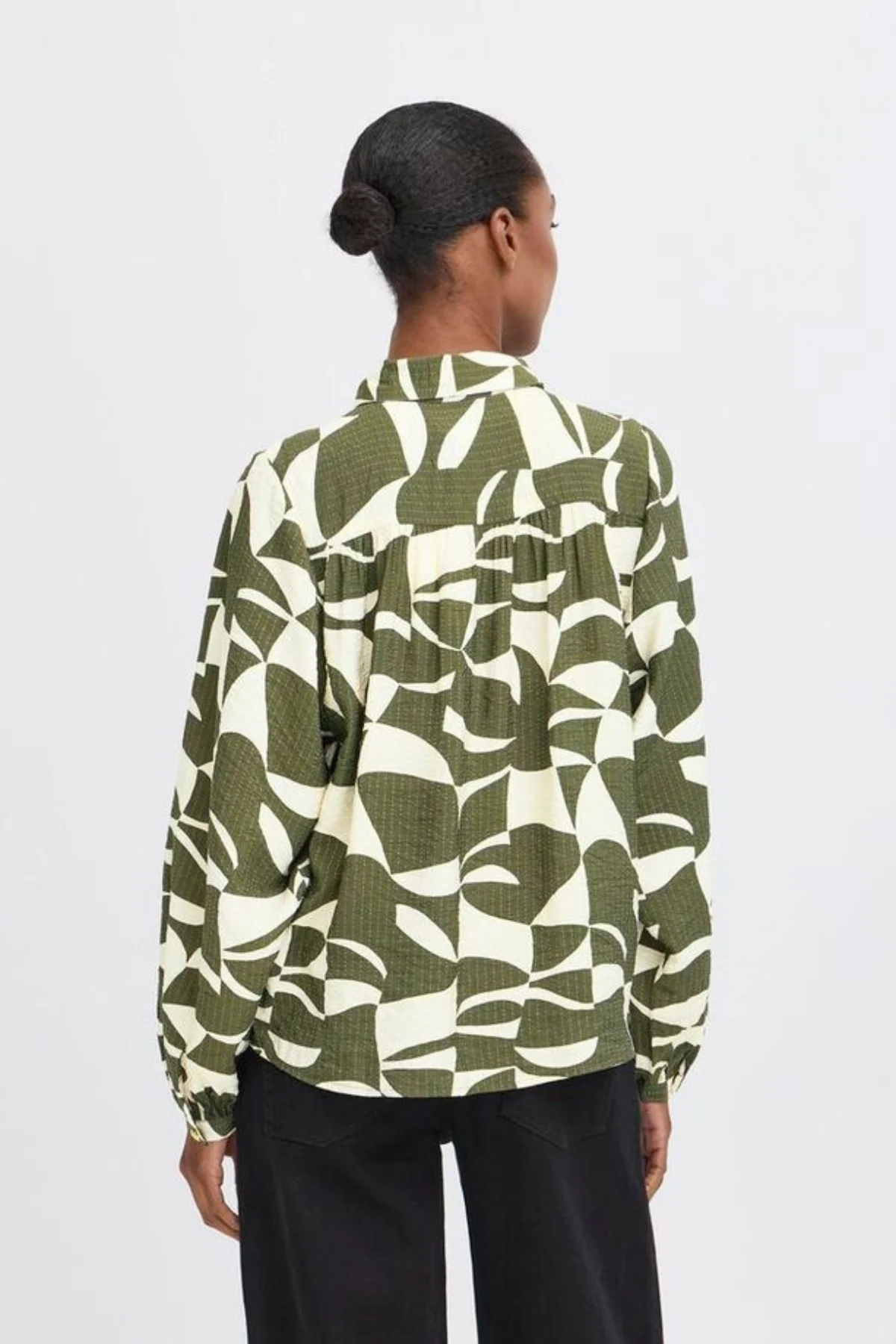 ICHI Lisadora Wavy Graphic Shirt - Green - Image 3
