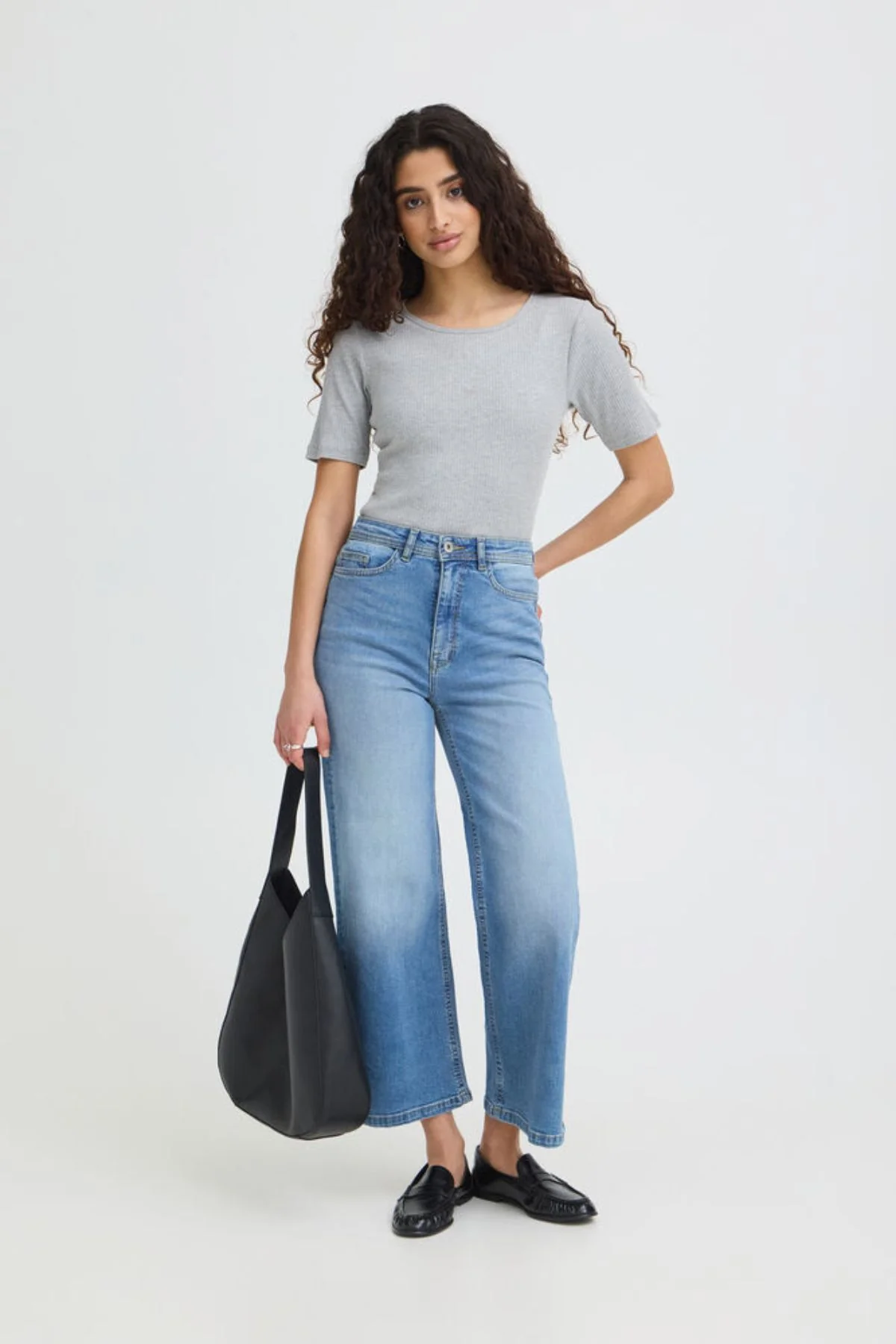 ICHI Twiggy Cropped High Waist Jeans - Light Blue - Image 2
