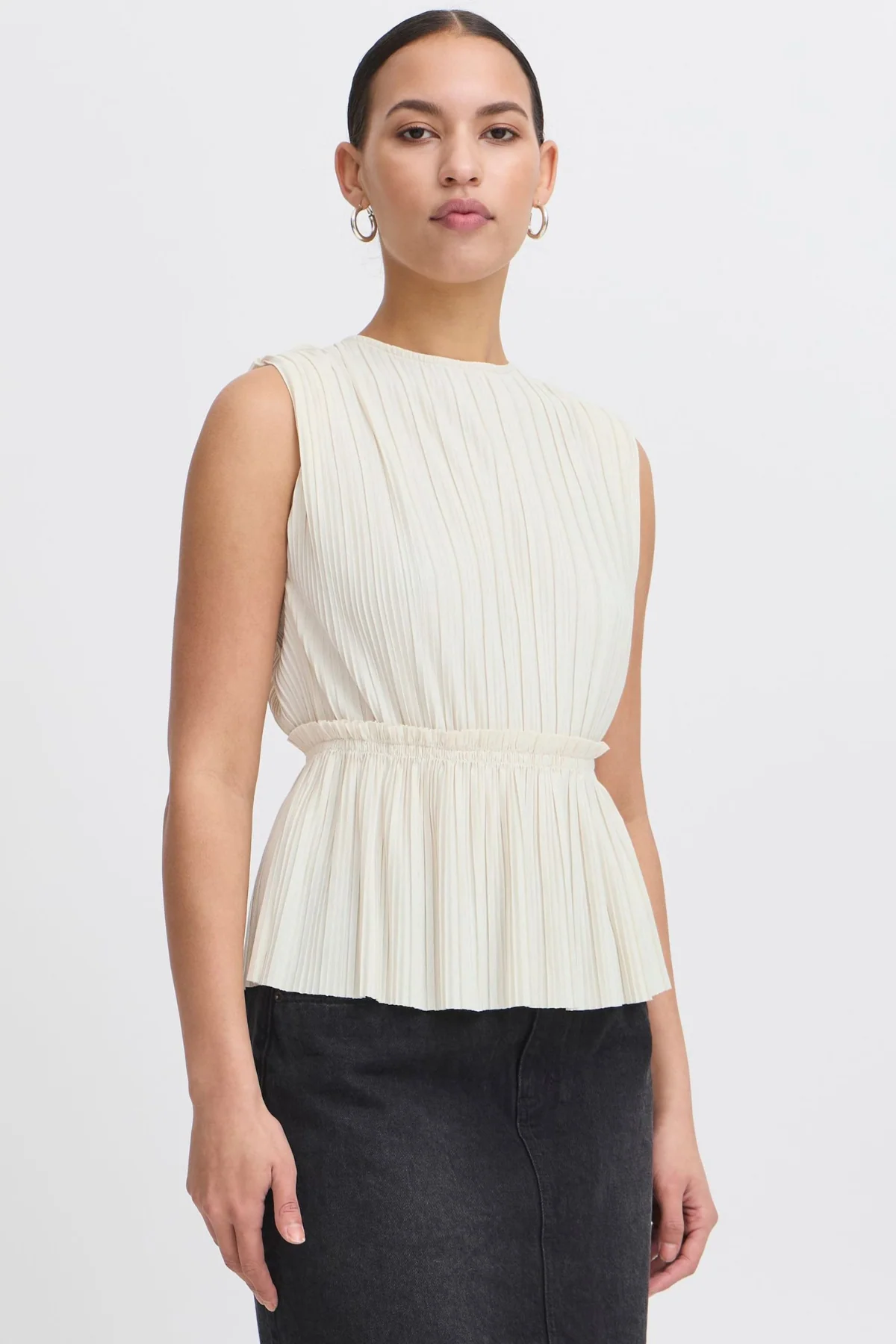ICHI Yamilet Pleated Blouse - Cream - Image 2