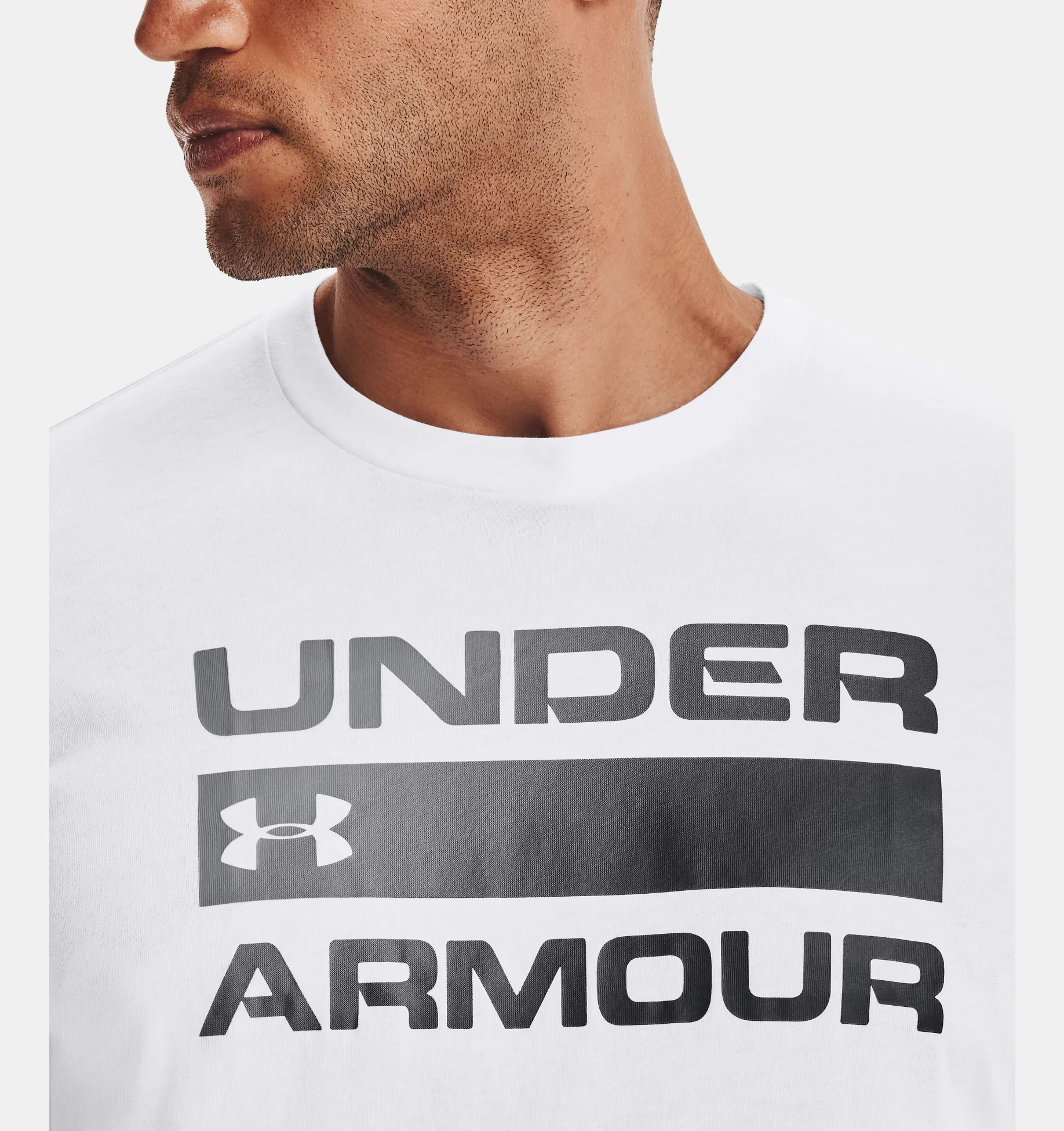 UNDER ARMOUR Men's Team Issue Wordmark T-Shirt - White - Image 2